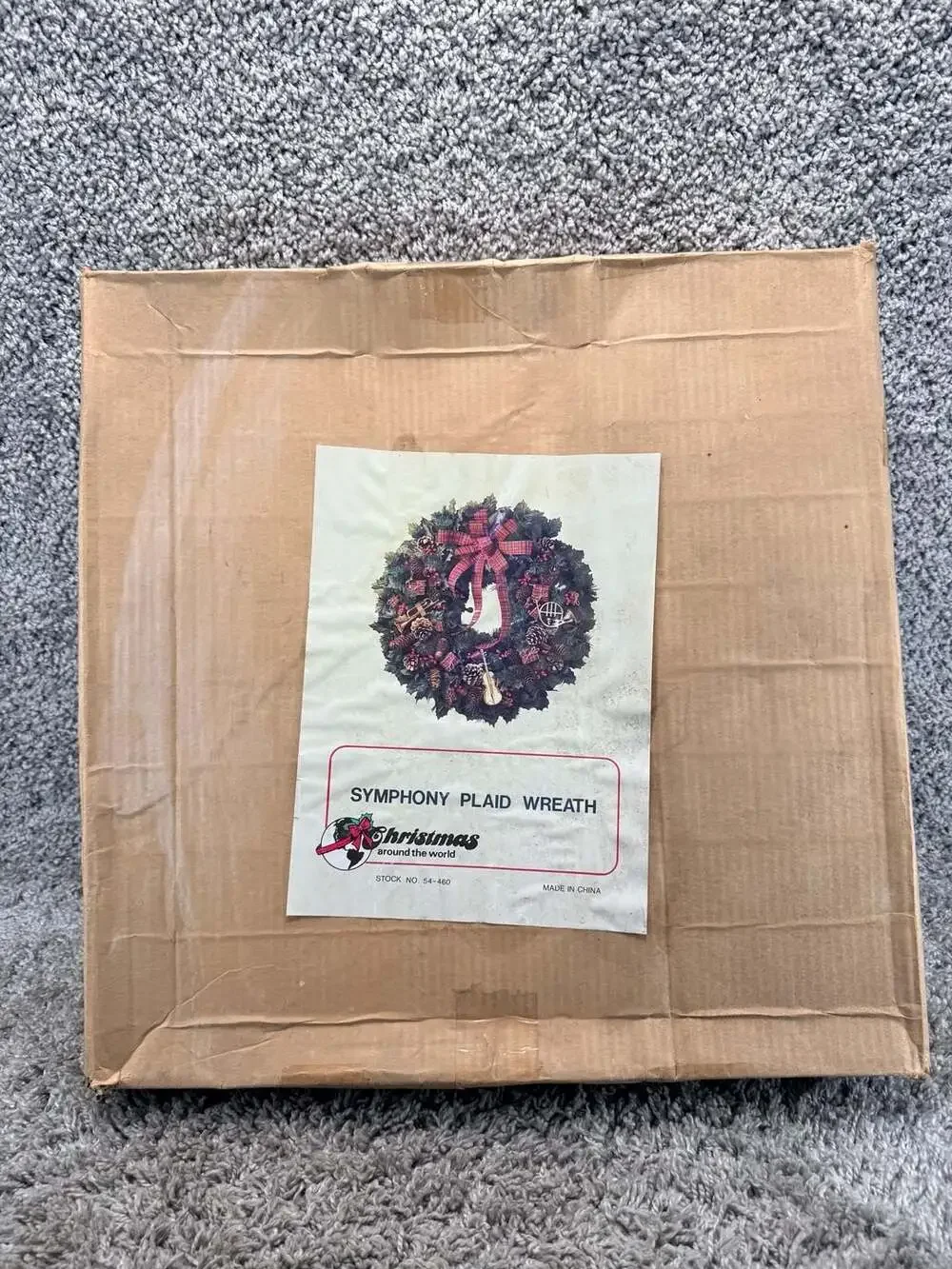 Vintage Christmas Around The World Symphony Plaid Wreath 18 Inch